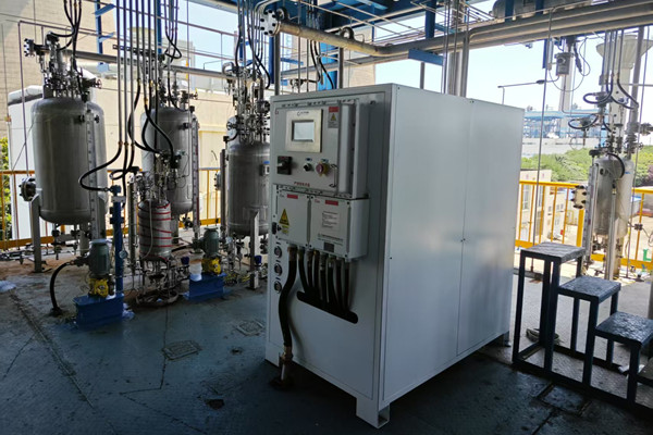 皇冠hg1088防爆制冷控温系统与高低温试验箱设备实拍图2